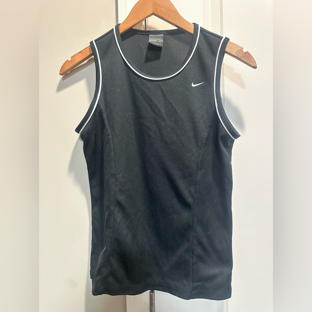 Nike Women's Black Tank Top Medium‎